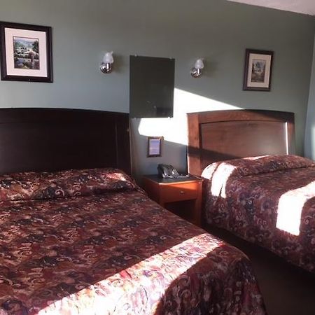خليج ثندر Modern Motel المظهر الخارجي الصورة